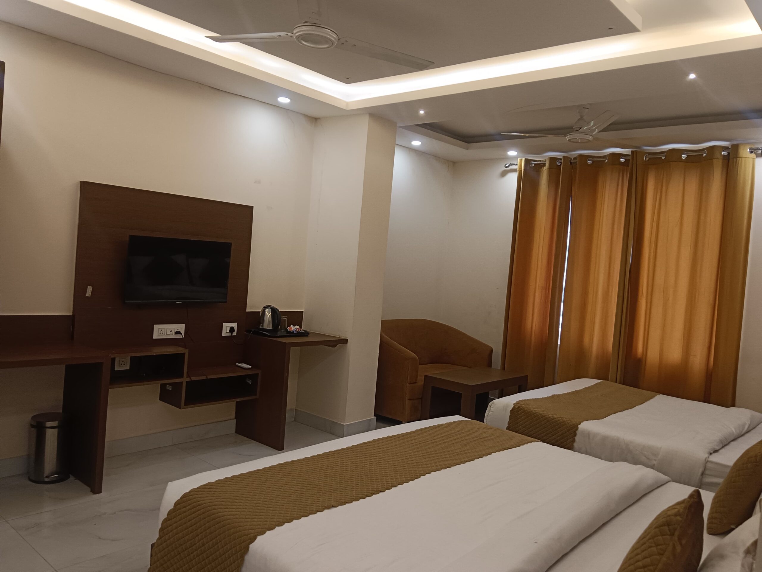Hotel- Tara bliss