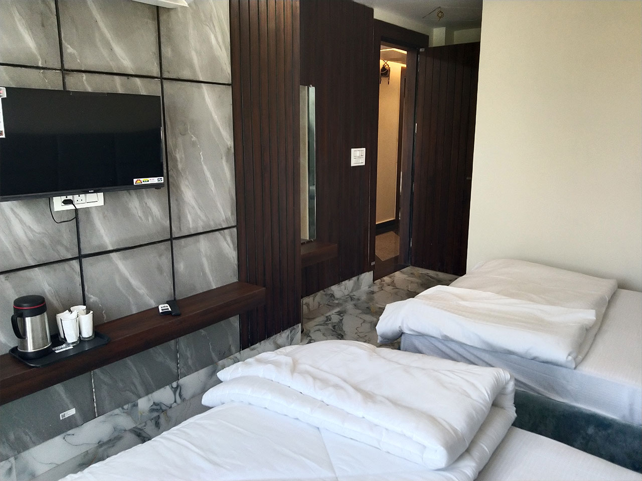 Hindustan Royal Inn