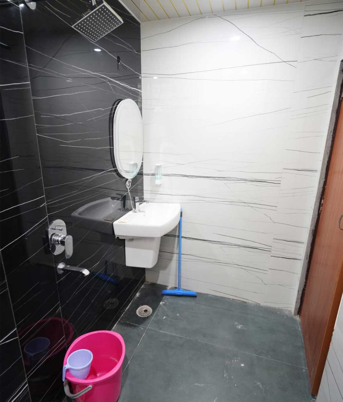Hotel Rahi Residency