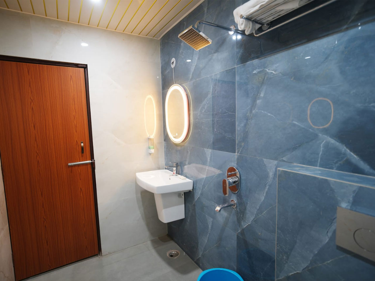 Hotel Rahi Residency